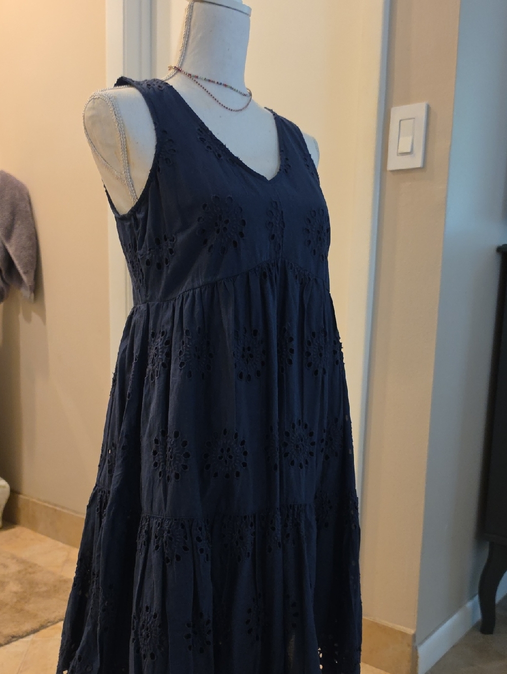 Sonoma Navy Eyelet Tiered V‑Neck Midi Dress